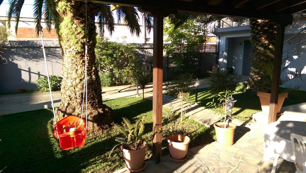 Vrasná Aimilias Family Apartments מראה חיצוני תמונה