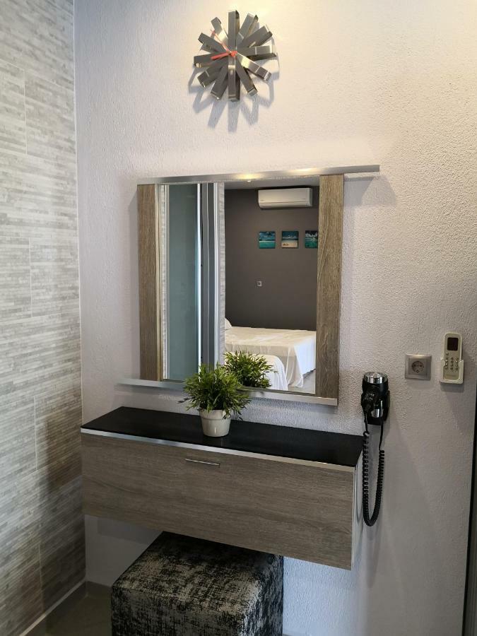 Vrasná Aimilias Family Apartments מראה חיצוני תמונה